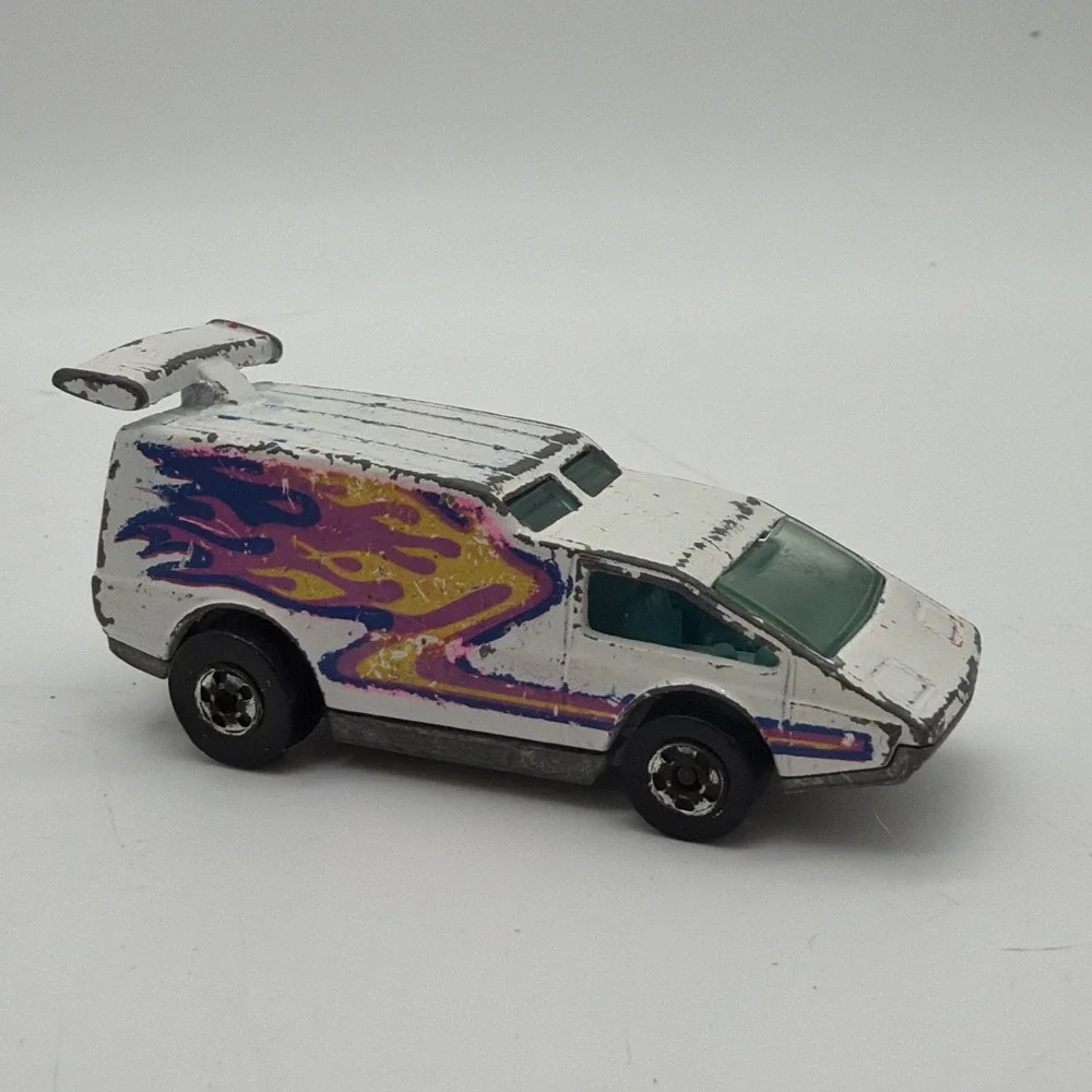 Vintage 1976 Hot Wheels Spoiler Sport Van White w Purple Flame Loose